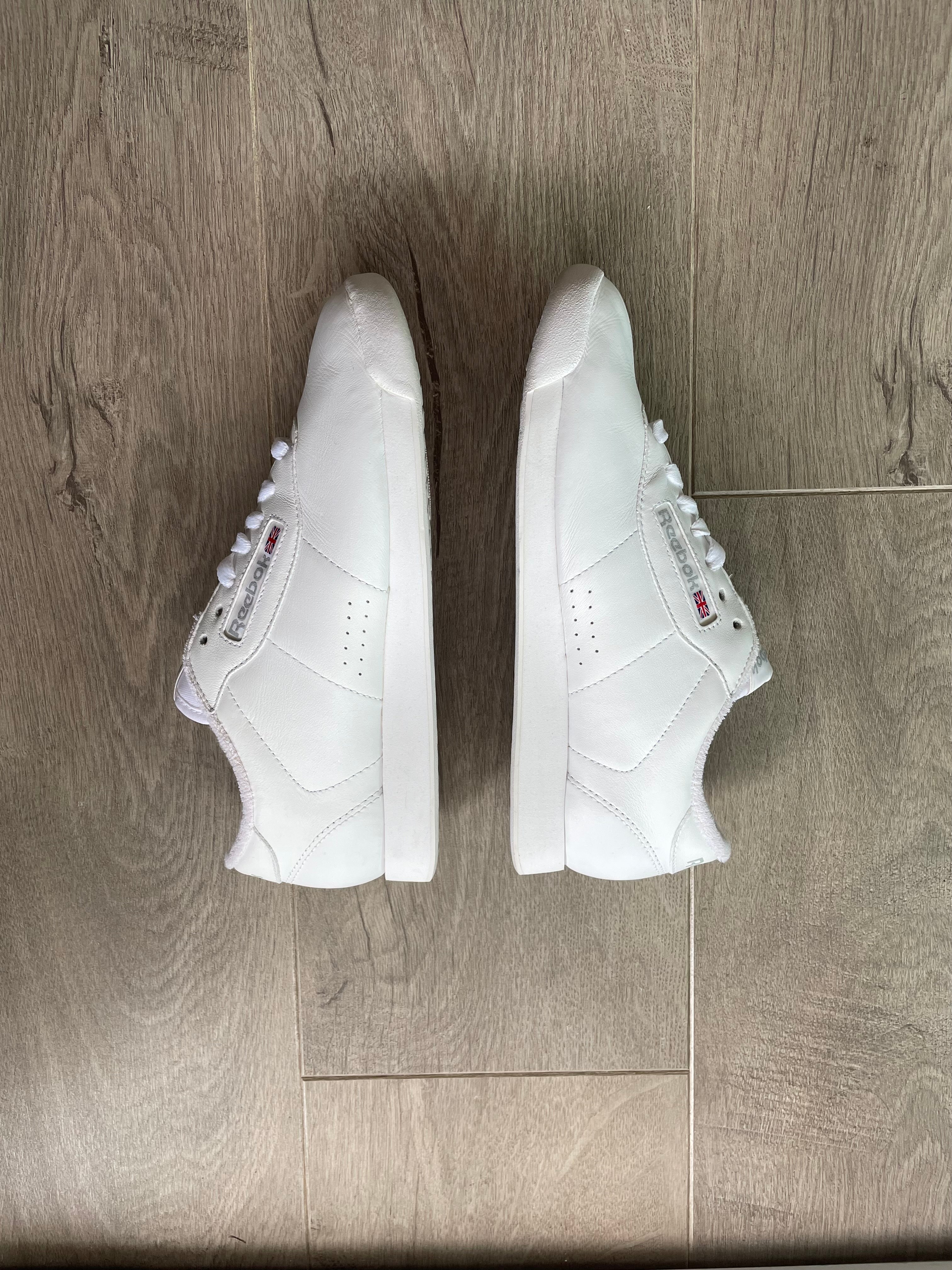 Princess hot sale reebok white